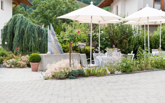 Burgus - Design Suites & Apartments