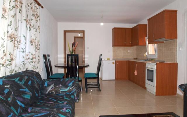 Nikolaou Apartments Upper Floor