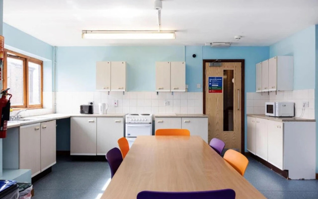 Comfortable rooms at Crescent Hall-OXFORD - Campus Accommodation
