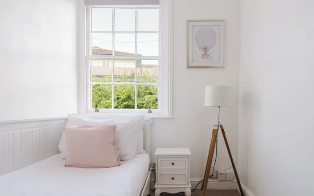Stylish Townhouse Annexe Cheltenham
