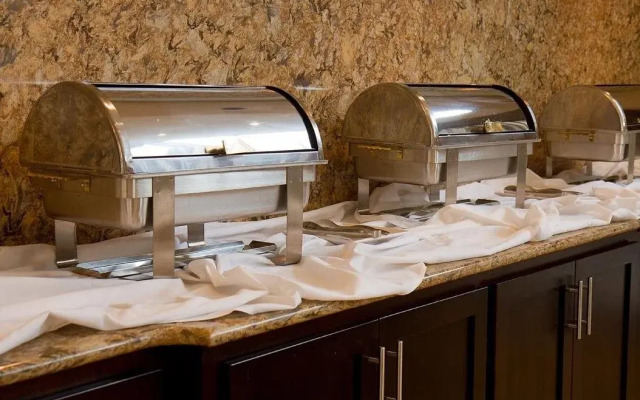 Antioch Hotel & Suites
