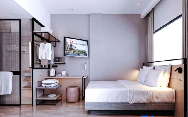 Swiss-Belexpress K Square Batam