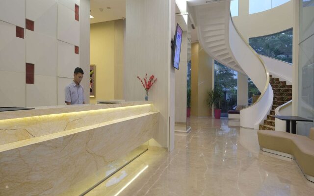 Brits Hotel Puri Indah