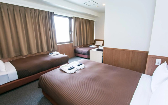 Oak Hotel Edo - Hostel