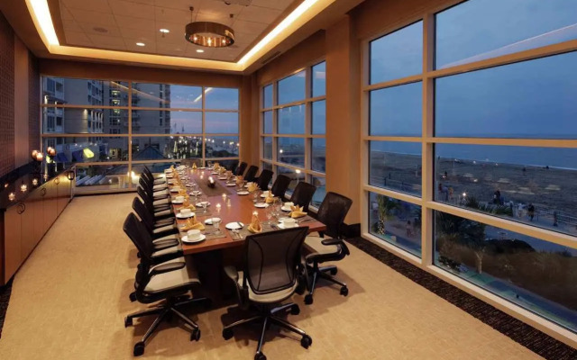 Hilton Garden Inn Virginia Beach Oceanfront