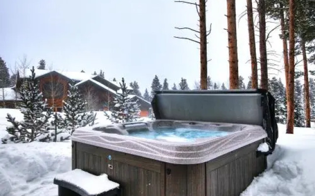 White Cloud Mountain Home