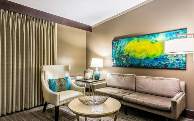 Ramada Springfield Inn And Conference Center