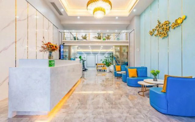 Ibis Styles Hotel (Kunming High-tech Zone Wuyue Plaza)