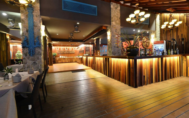 Lap Roi Karon Beachfront