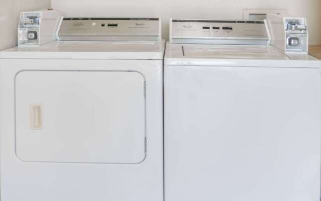 Travelodge by Wyndham Temple