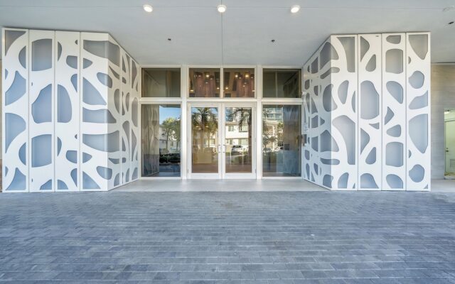 Stunning 2BR 2BA  Bay Harbour with Pool
