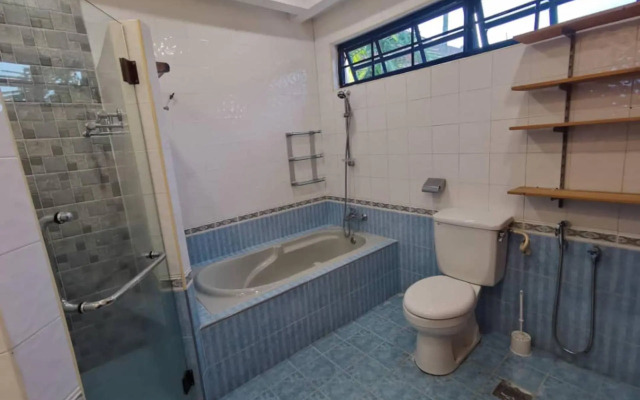 Seremban Grande Villa 163 by Vale Pine