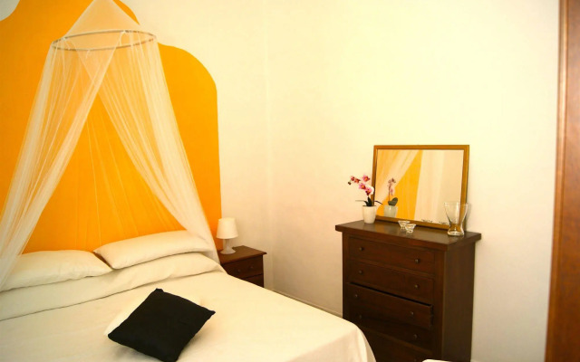 BeeClaire Guest House