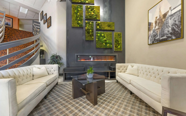 Best Western Plus Mill Creek Inn