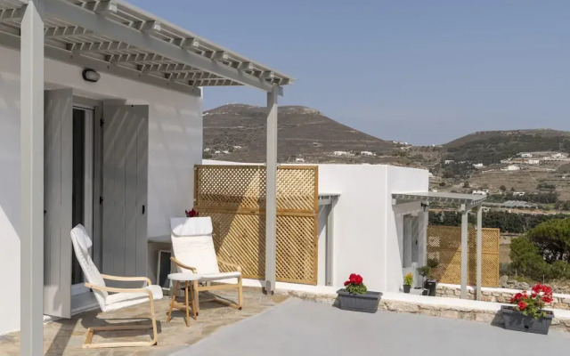 Parikia s Sunlight 2bedroom House