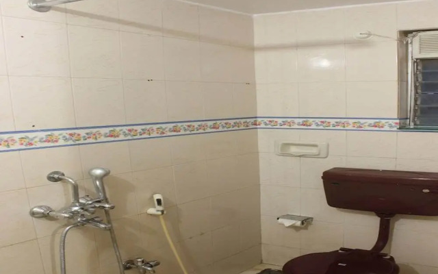 Poshak by OYO Rooms