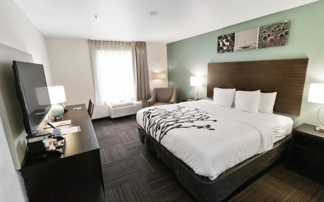 Days Inn by Wyndham McDonough