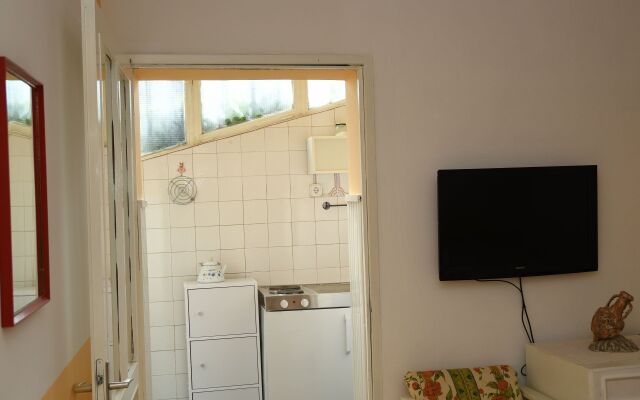 Studio apartment Marija - 120 m from the beach : SA3 Podstrana, Riviera Split