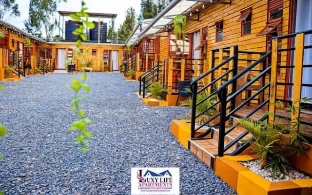 Lux Suites Luxylife Studios Kenol