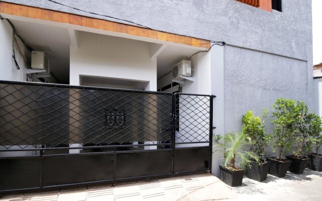 Airy Eco Syariah Kebon Jeruk H Paeng 12A Jakarta