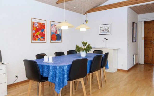 6 Person Holiday Home in Ebeltoft