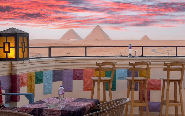 Atlantis Pyramids Inn