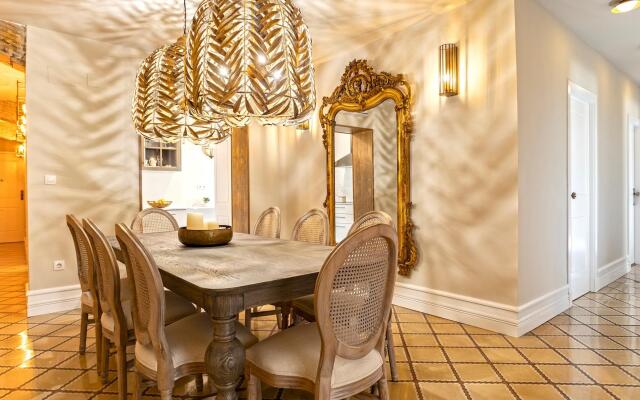 Exclusive 5BD apartment in down town Granada. Recogidas II