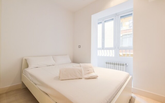 Room to Rent Bernabeu Spacious Apartment