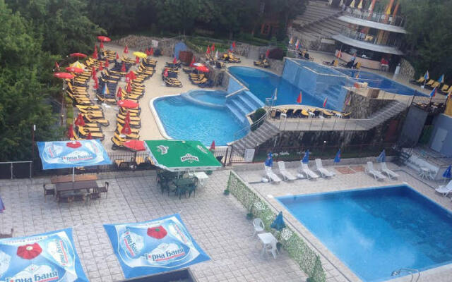 Dilov Apartments in Yalta Golden Sands