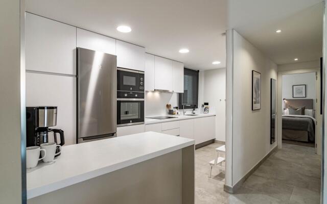 INF3.3K- Stunning city apartment.