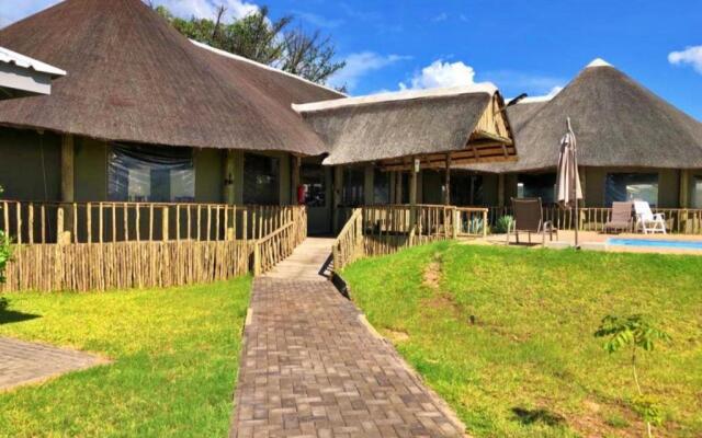 Tlou Safari Lodge