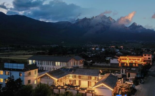 Yulong Mujianshan Homestay