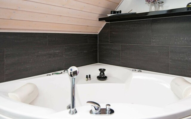 Cozy Holiday Home in Jutland With Jacuzzi