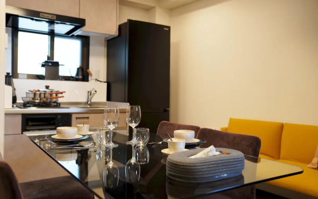 Penthouse 1-bedroom Flat in Hiroo Shibuya