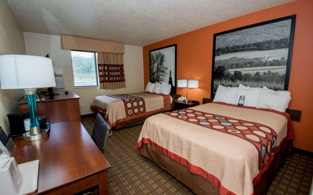 Super 8 by Wyndham Altoona