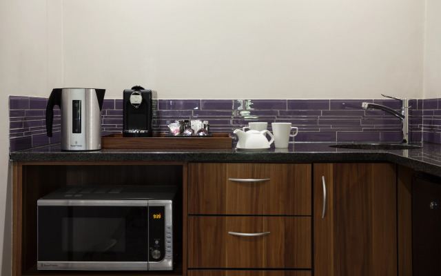 Moloko Executive Apartments And Hotel