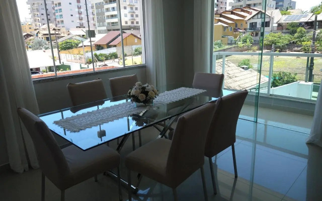 Casa 3 quartos praia de Bombas