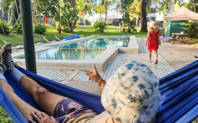 Nomads Airlie Beach