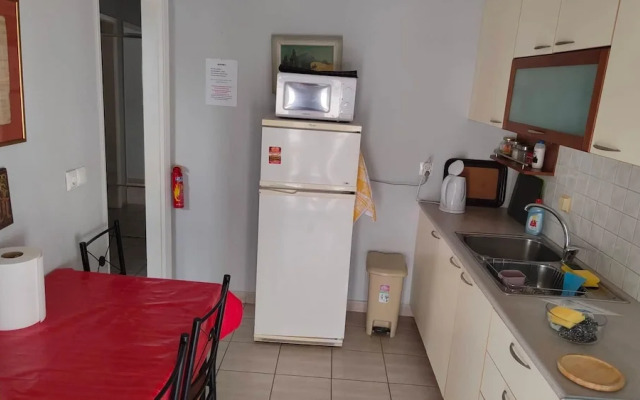 Alkyon Perea Apartments