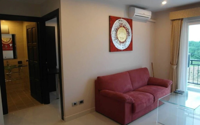 Park Lane Condo F4 R419