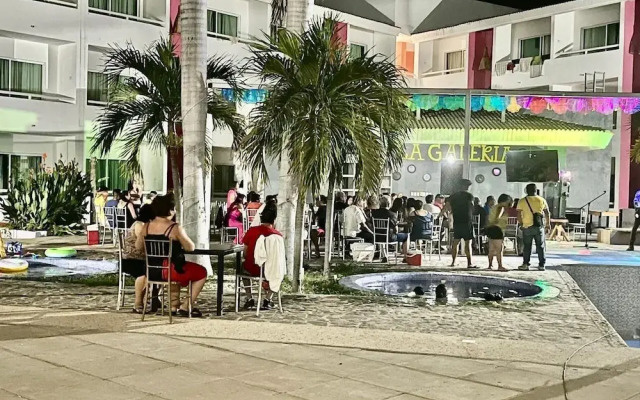 Hotel La Isla Huatulco H