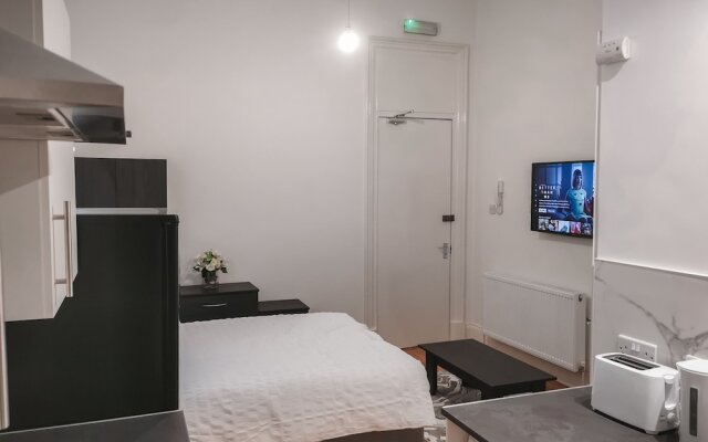 SH Apartments - Dixon Street