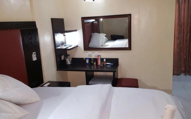 Golphins Suites and Hotels