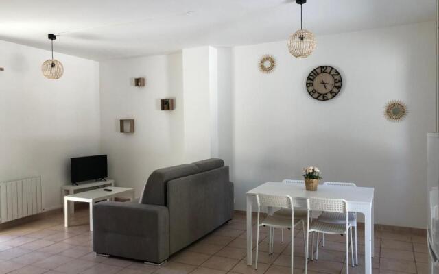 Naïa, F3 avec extérieur et parking