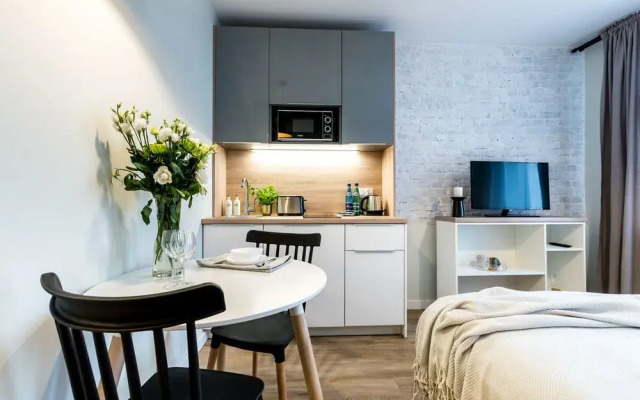 7 Continents Apartments