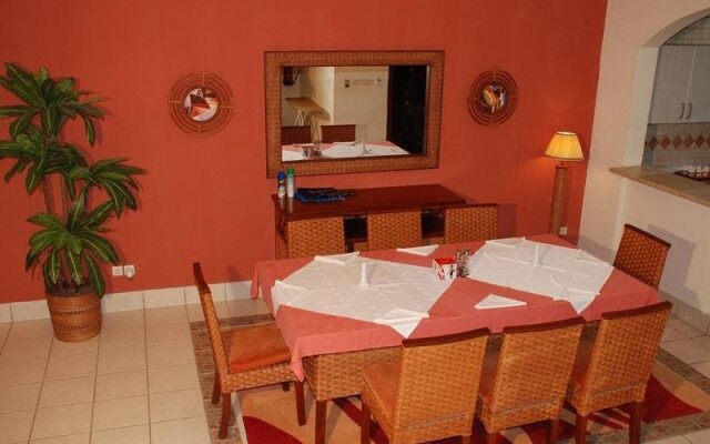 La Fontaine Rose Beach Resort