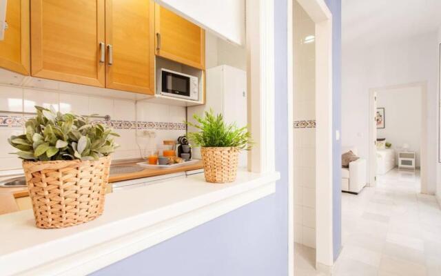 Hostly Rivero 2B Center-Fibre-communal terrace-Parking Optional-CLess