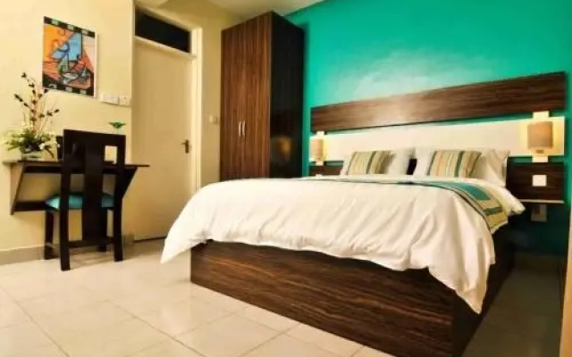 Magharibi Suites Hotel