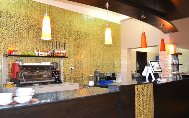 Hillside Plaza Hotel