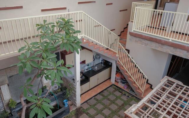 OYO 1692 Villa Akbar 3